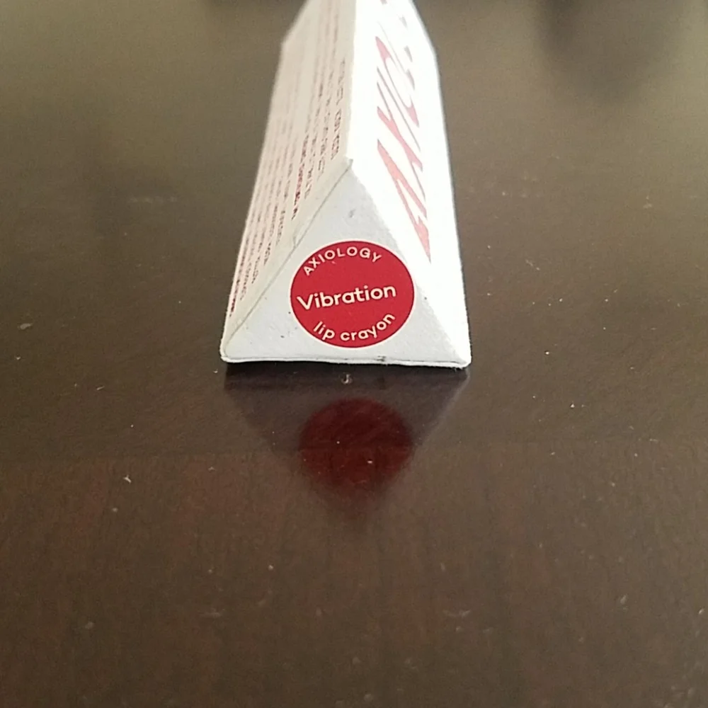 Axiology natural lip crayon in vibration color